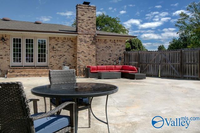 14646 New Cut Road, Athens, AL 35611
