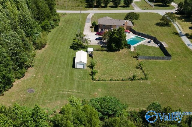 14646 New Cut Road, Athens, AL 35611