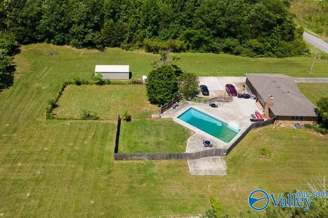 14646 New Cut Road, Athens, AL 35611