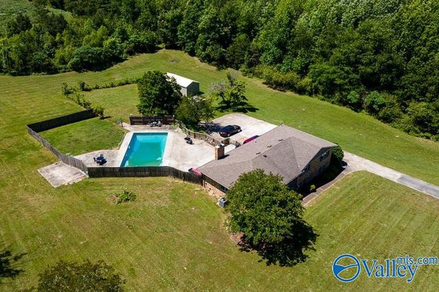 14646 New Cut Road, Athens, AL 35611