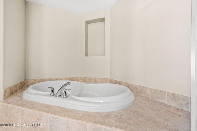 93 Delannoy Avenue 405, Cocoa, FL 32922