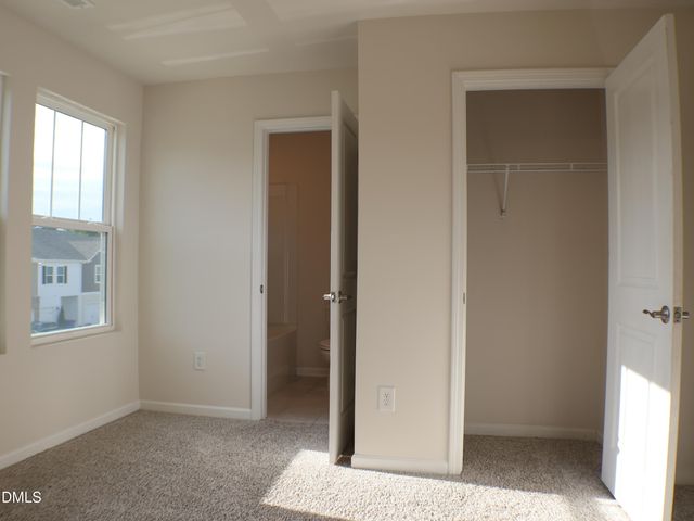915 Field Ivy Drive, Fuquay Varina, NC 27526
