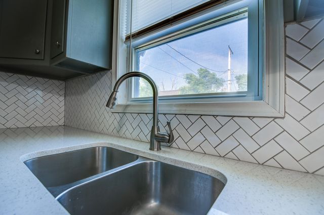 1409 Roosevelt Street, Gary, IN 46404