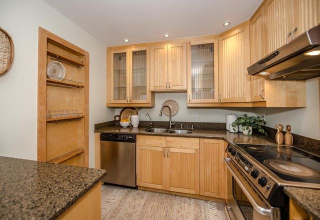 3152 Woods Cir, Davis, CA 95616