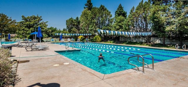 3152 Woods Cir, Davis, CA 95616