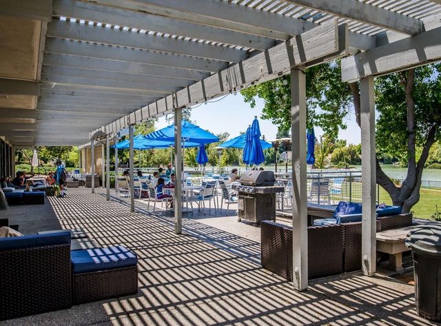 3152 Woods Cir, Davis, CA 95616