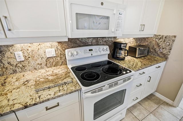 2 CHER COURT, Palm Coast, FL 32137