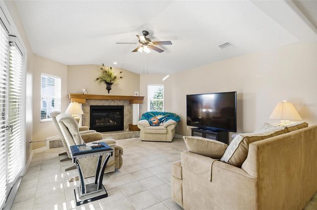 2 CHER COURT, Palm Coast, FL 32137