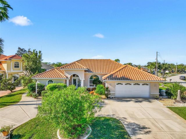 2 CHER COURT, Palm Coast, FL 32137