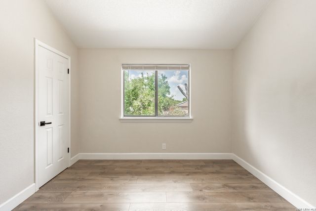 5934 SPRING VLY, San Antonio, TX 78247