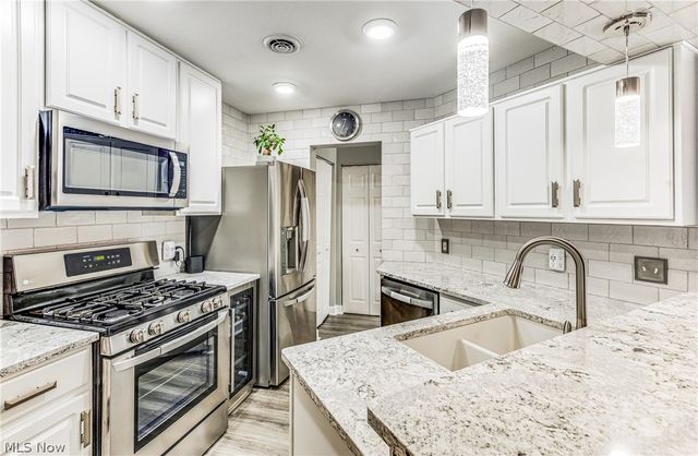 4032 Saint Andrews Court 1, Canfield, OH 44406