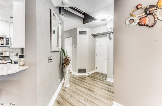 4032 Saint Andrews Court 1, Canfield, OH 44406