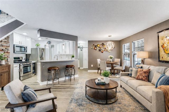 4032 Saint Andrews Court 1, Canfield, OH 44406