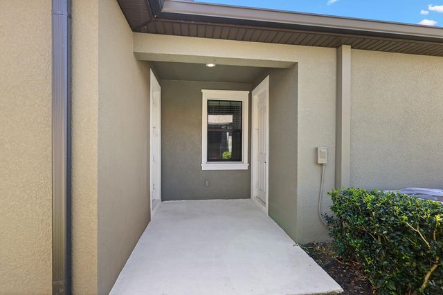 5605 KINGSLEY CORNER WAY, Lithia, FL 33547