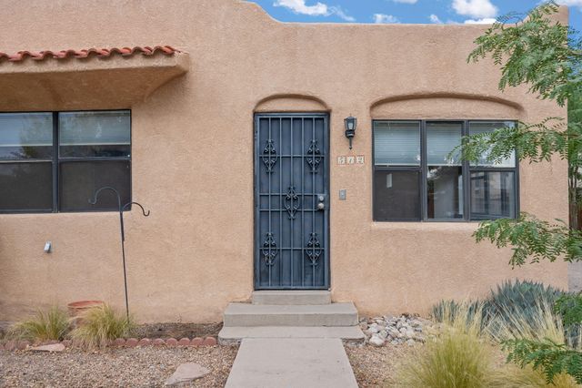 512 15th Street NW, Albuquerque, NM 87104