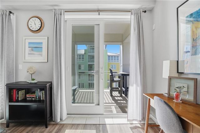 3700 Sandpiper Rd Apt 301, Virginia Beach, VA 23456