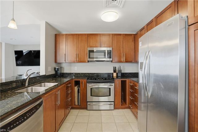 3700 Sandpiper Rd Apt 301, Virginia Beach, VA 23456