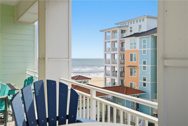 3700 Sandpiper Rd Apt 301, Virginia Beach, VA 23456