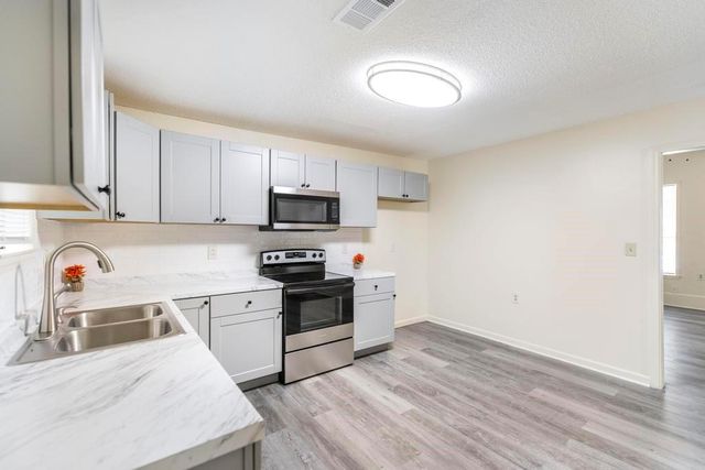 781 Applewood Street, Macon, GA 31217