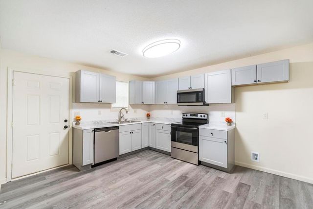 781 Applewood Street, Macon, GA 31217