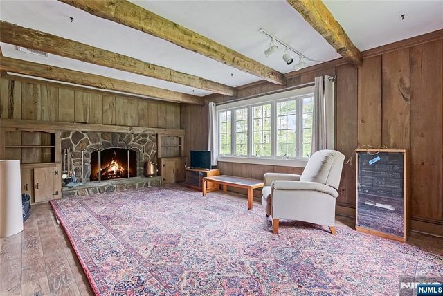 12 Dogwood Drive, Chester Township, NJ 07930