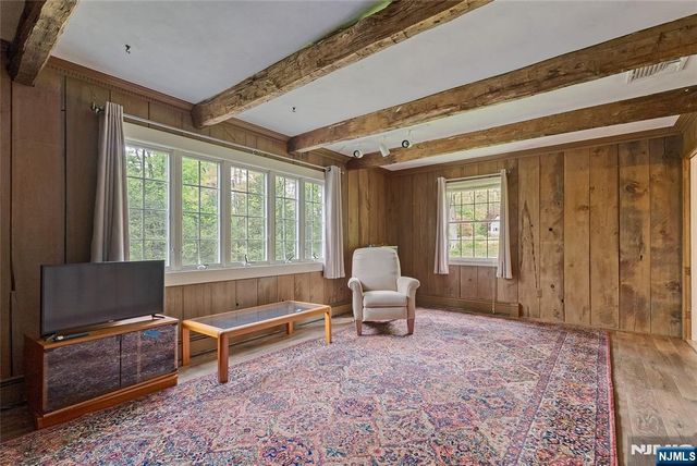 12 Dogwood Drive, Chester Township, NJ 07930