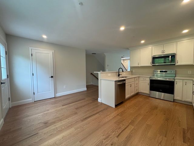 85 Kearsarge Lane, Tilton, NH 03276