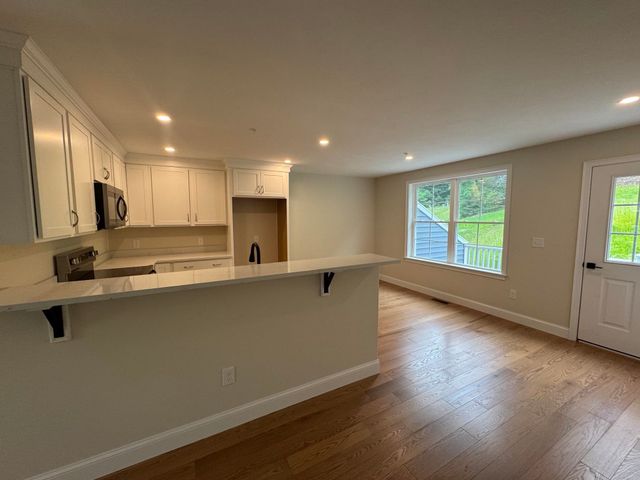 85 Kearsarge Lane, Tilton, NH 03276