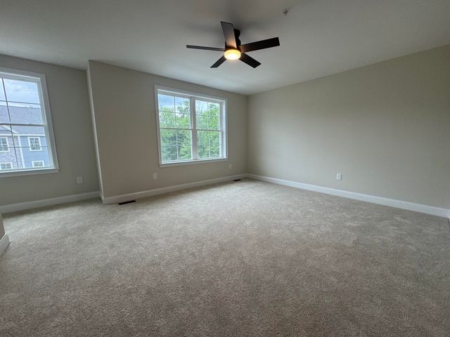 85 Kearsarge Lane, Tilton, NH 03276