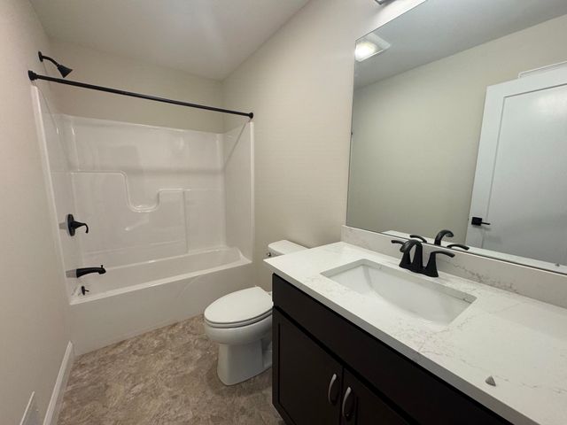 85 Kearsarge Lane, Tilton, NH 03276