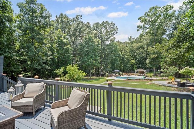 1585 Roper Rd, Canton, GA 30115