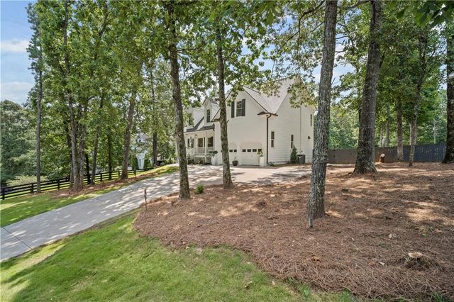 1585 Roper Rd, Canton, GA 30115
