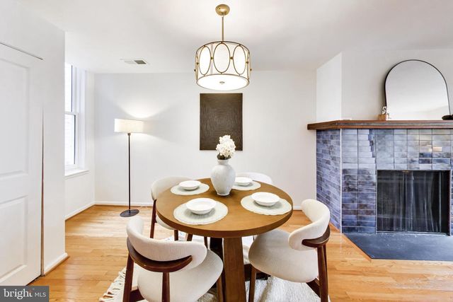 1332 EMERALD ST NE, Washington, DC 20002