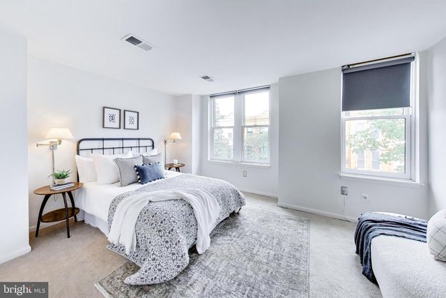 1332 EMERALD ST NE, Washington, DC 20002