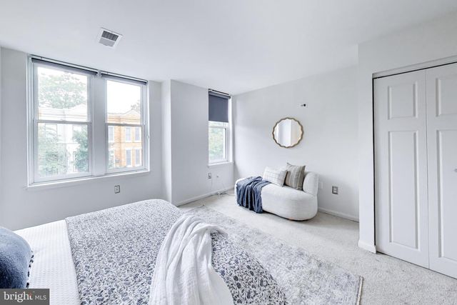 1332 EMERALD ST NE, Washington, DC 20002