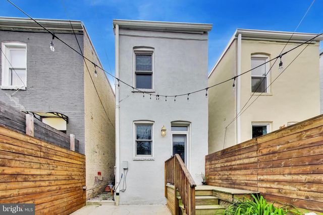 1332 EMERALD ST NE, Washington, DC 20002