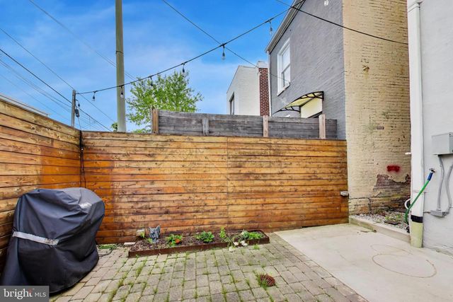 1332 EMERALD ST NE, Washington, DC 20002