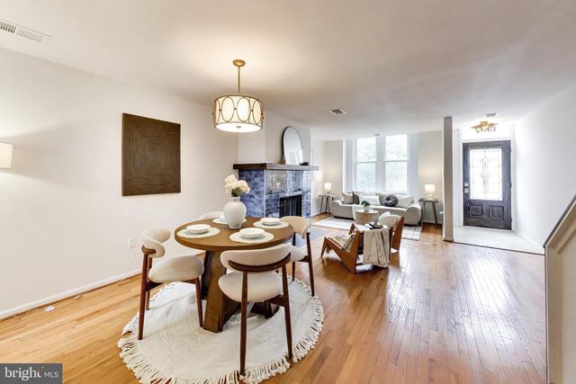 1332 EMERALD ST NE, Washington, DC 20002