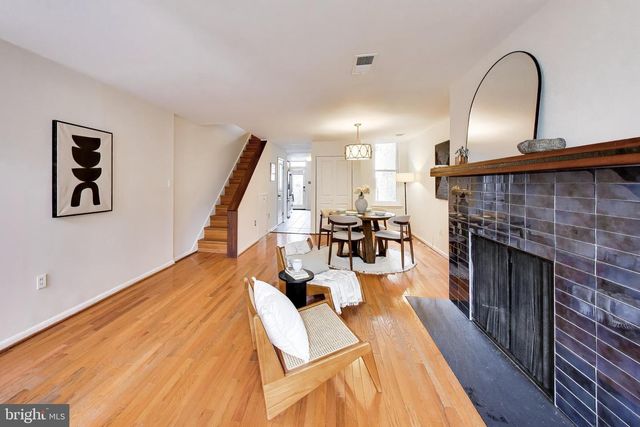 1332 EMERALD ST NE, Washington, DC 20002