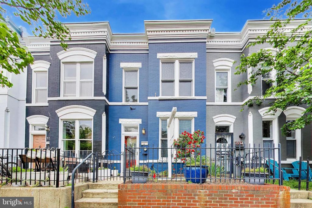 1332 EMERALD ST NE, Washington, DC 20002