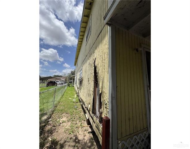 1035 Stensbo Avenue, Alamo, TX 78516