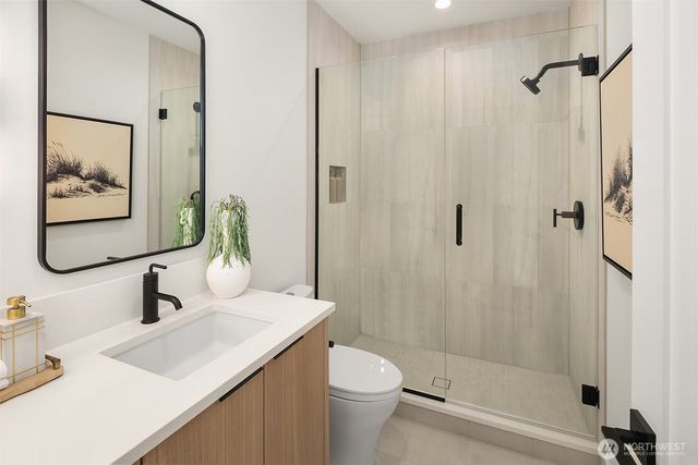 4231 53rd Avenue NE, Seattle, WA 98105