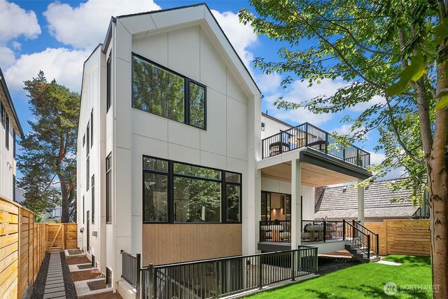 4231 53rd Avenue NE, Seattle, WA 98105