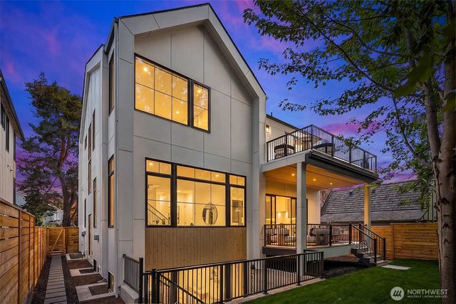 4231 53rd Avenue NE, Seattle, WA 98105