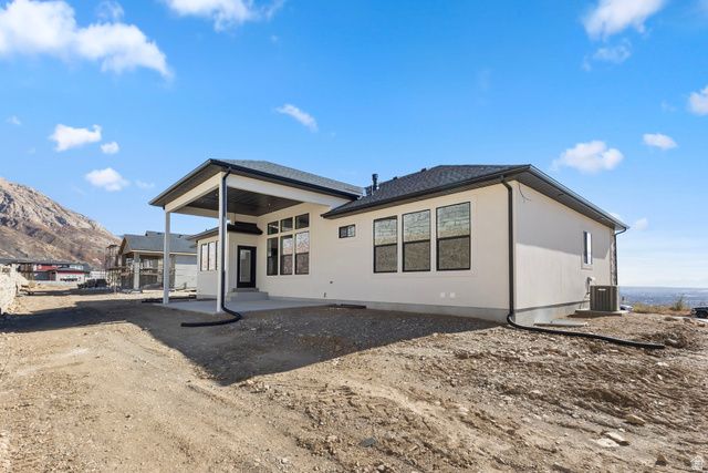 710 E MOUNTAIN ROAD, North Ogden, UT 84414