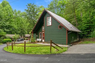 632 Morning Mist Way, Gatlinburg, TN 37738