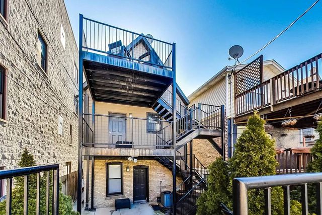 1730 W Beach Avenue 1, Chicago, IL 60622