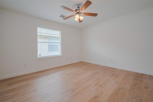 10918 Linden Gate Drive, Houston, TX 77075