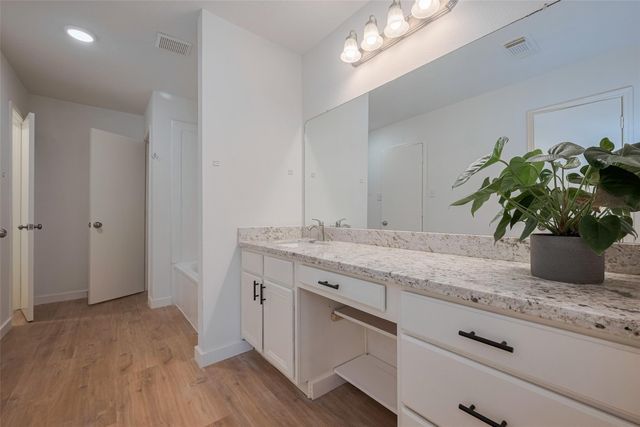 10918 Linden Gate Drive, Houston, TX 77075