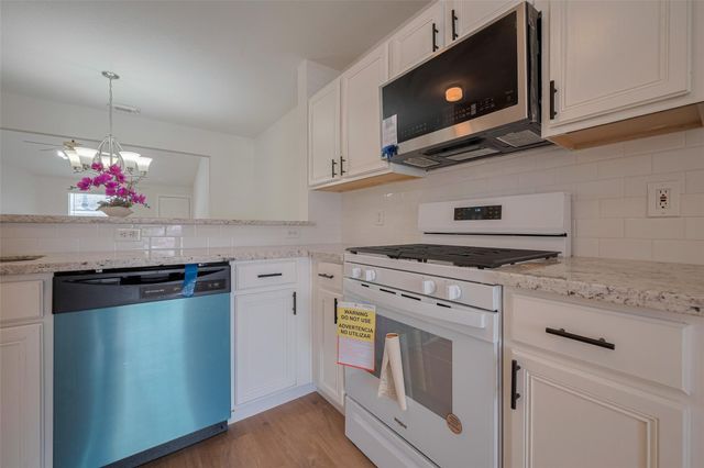 10918 Linden Gate Drive, Houston, TX 77075